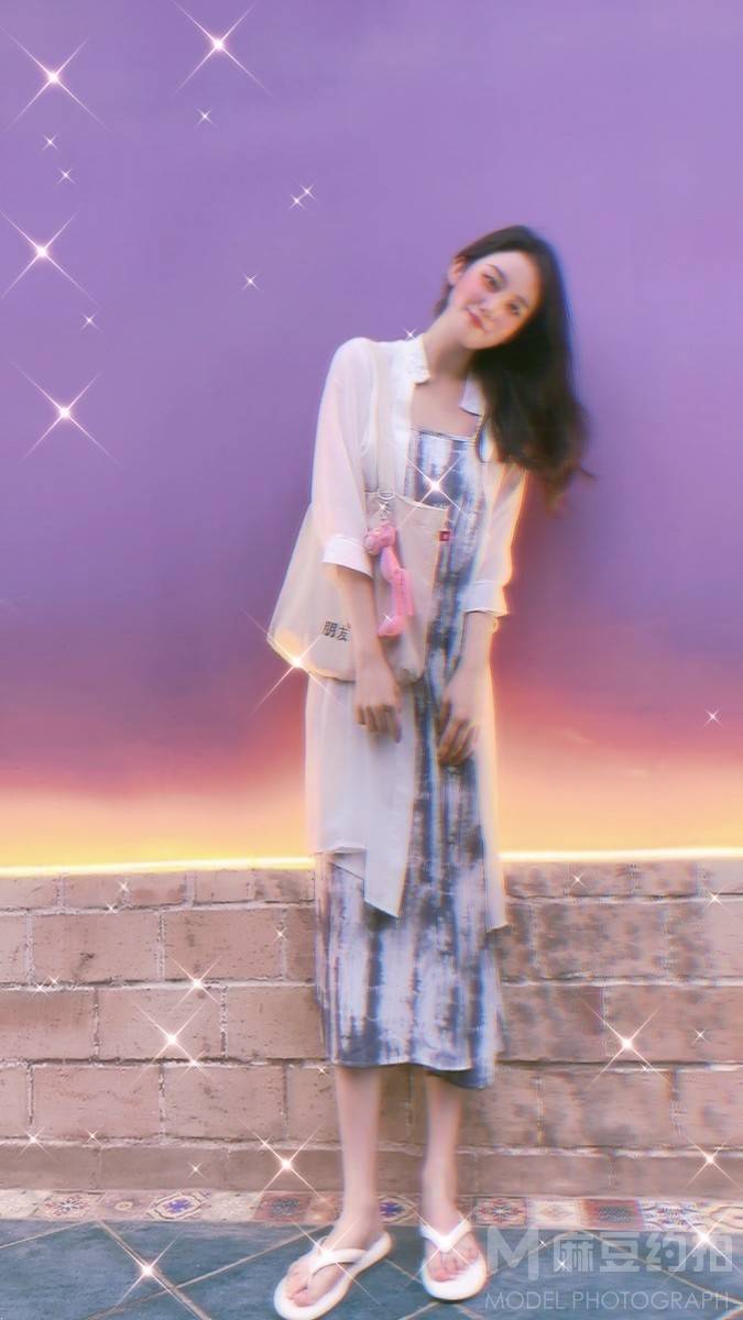 黑白模特