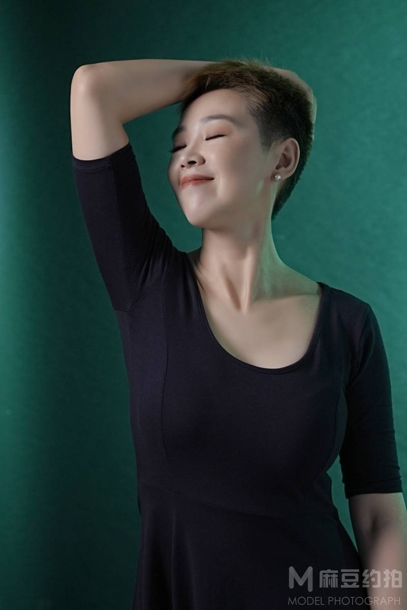 宝丽来模特