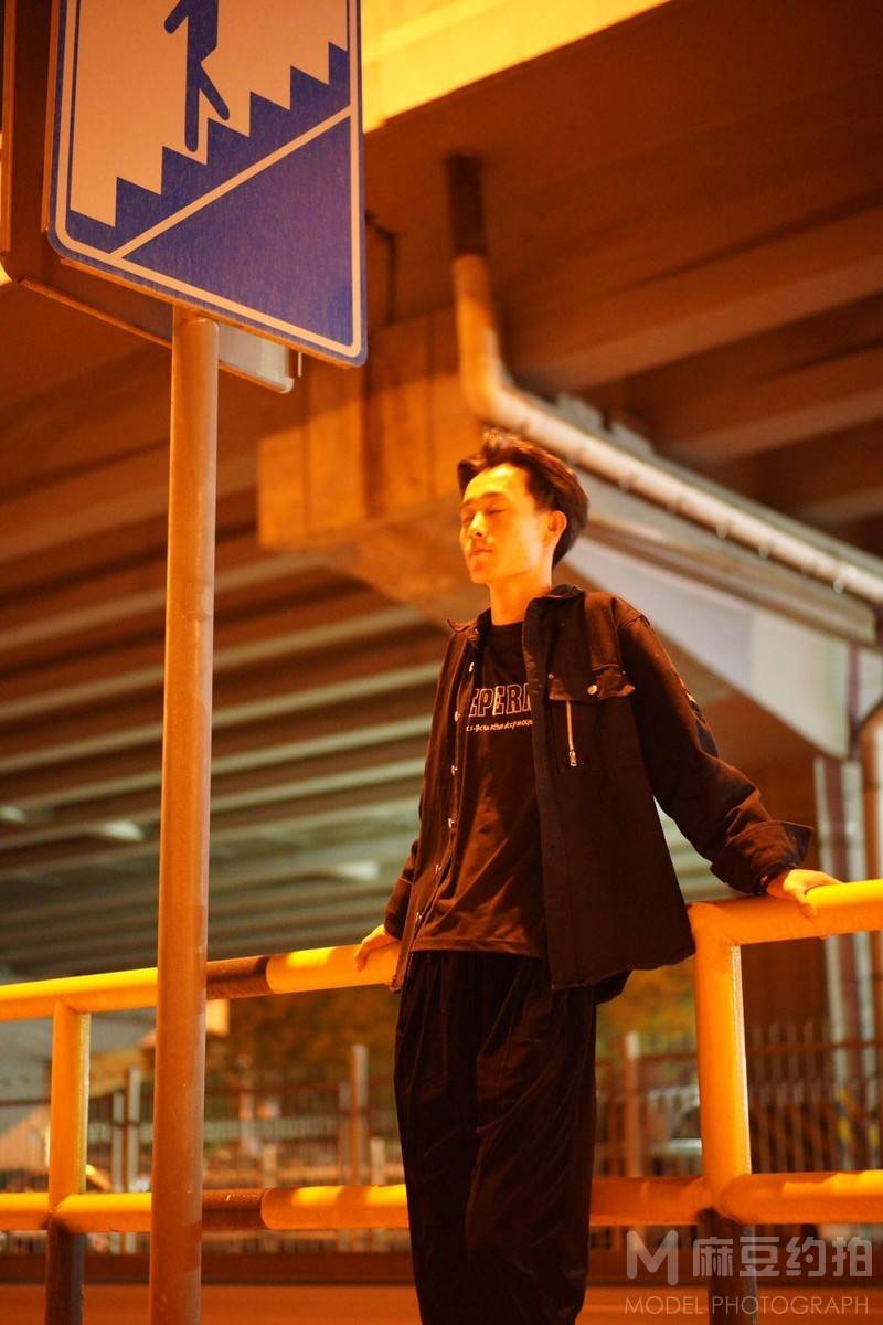 夜景模特