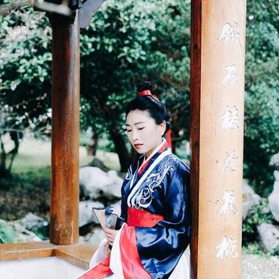 汉服模特