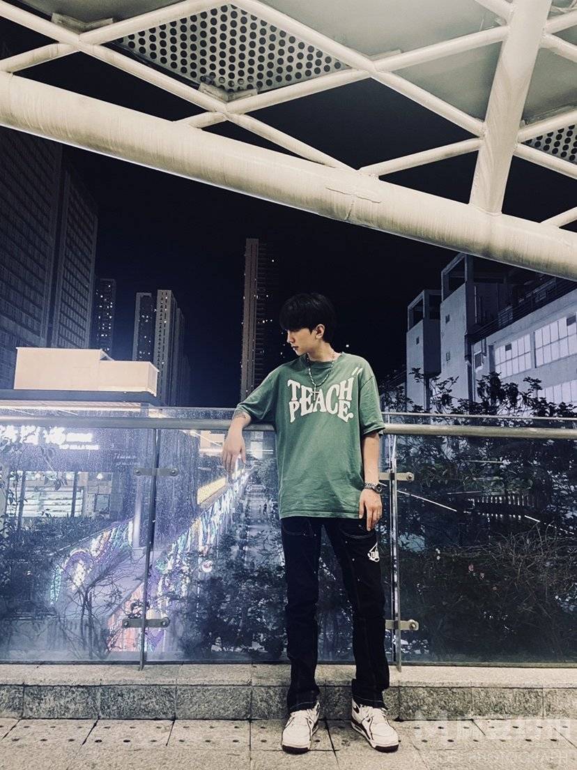 黑白模特