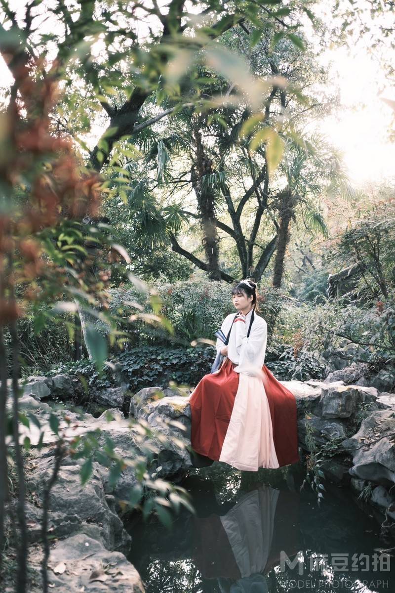 汉服模特