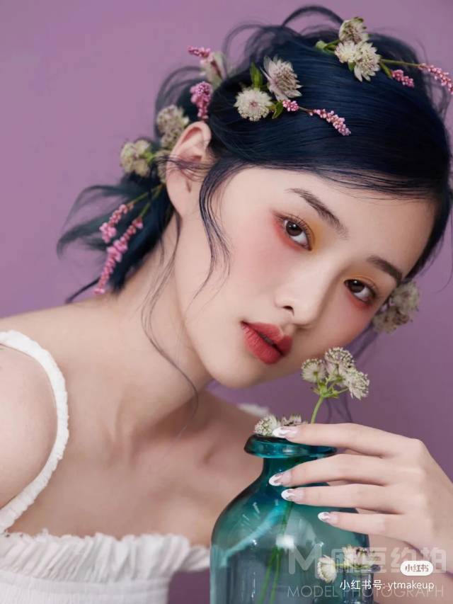 妆容模特