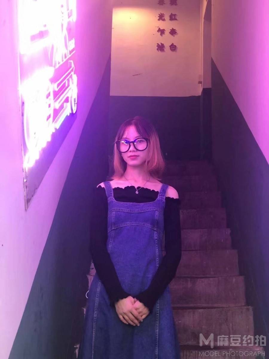 纪实模特