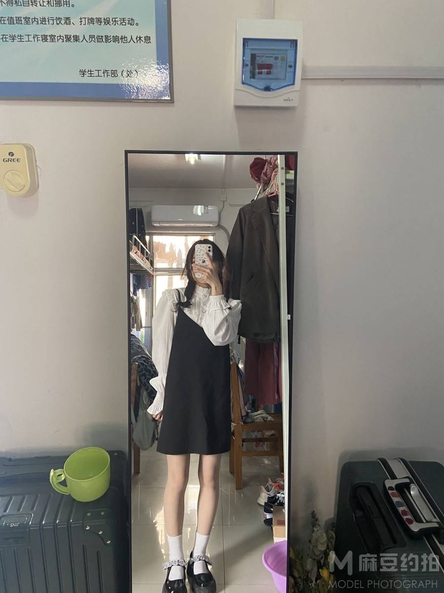 校园模特