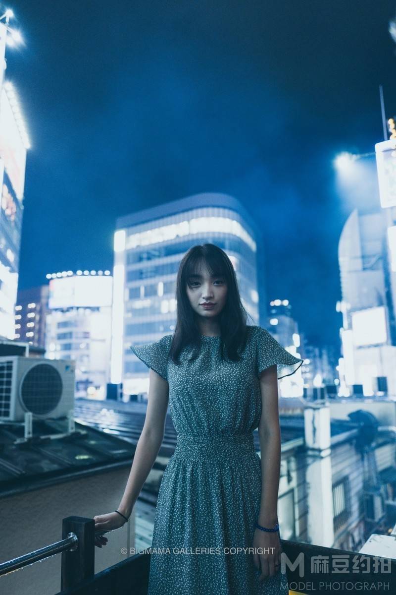 夜景模特