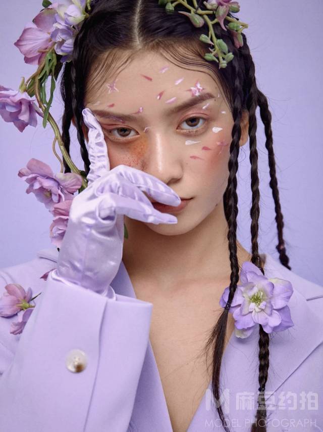 情绪模特