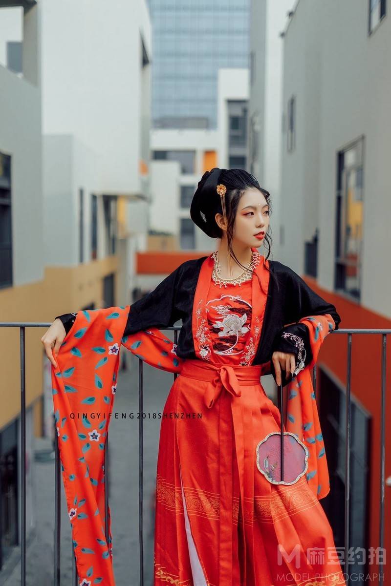 汉服模特
