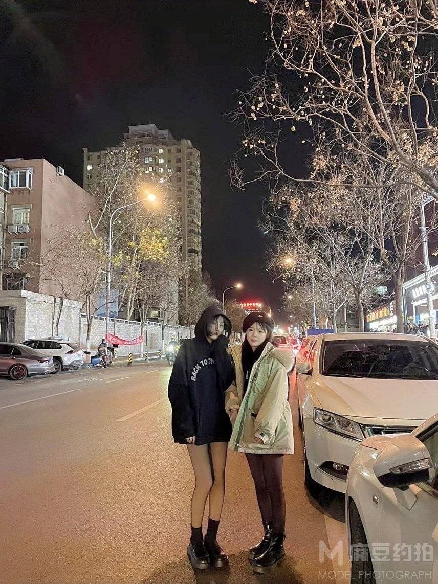 夜景模特