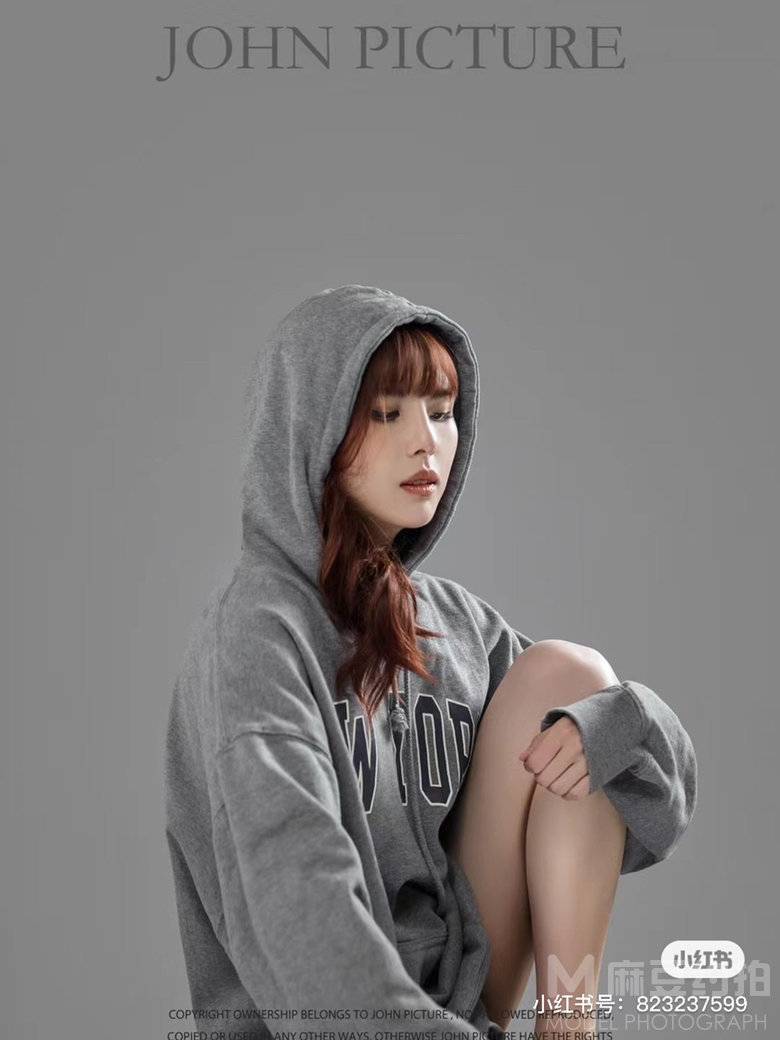 黑白模特