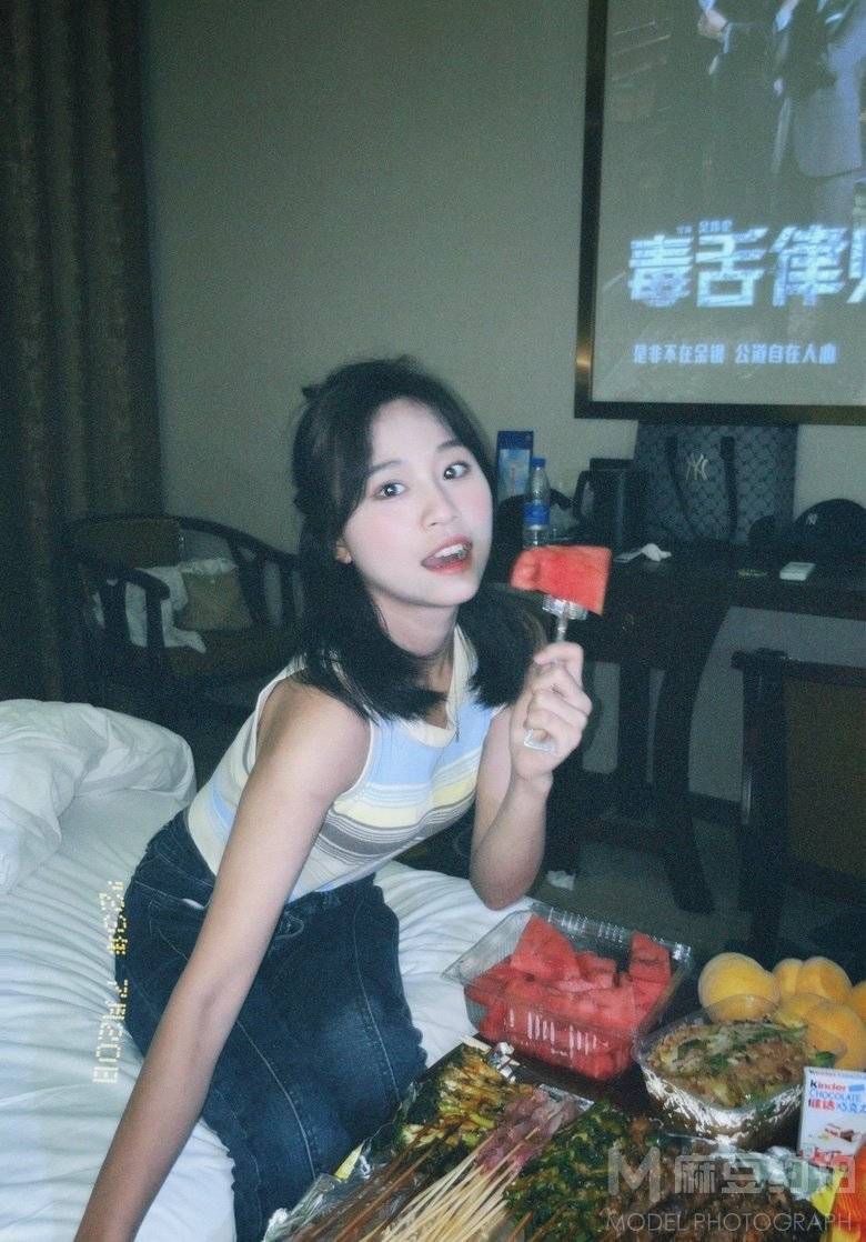 校园模特