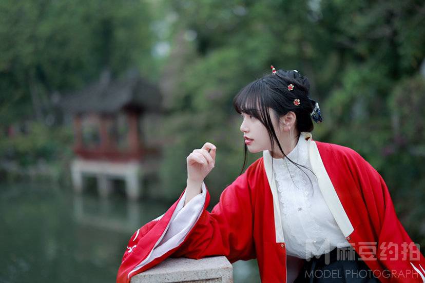 汉服模特