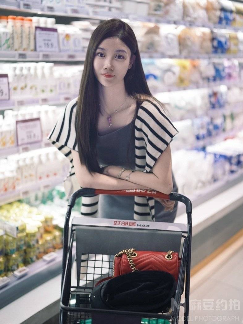 胶片模特