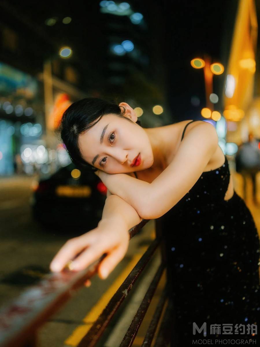 宝丽来模特