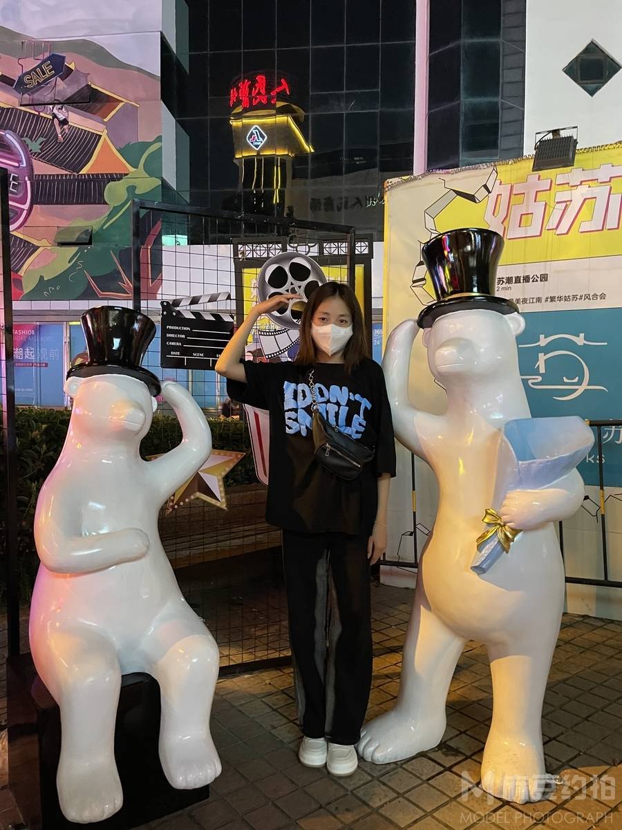 黑白模特