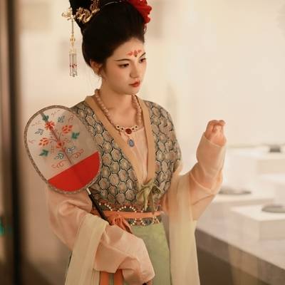 汉服模特