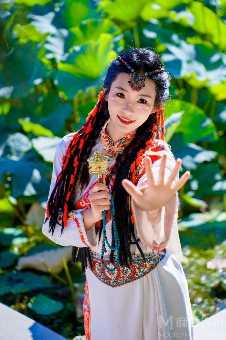 汉服模特