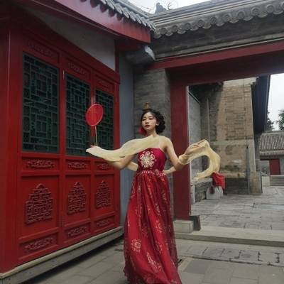 汉服模特