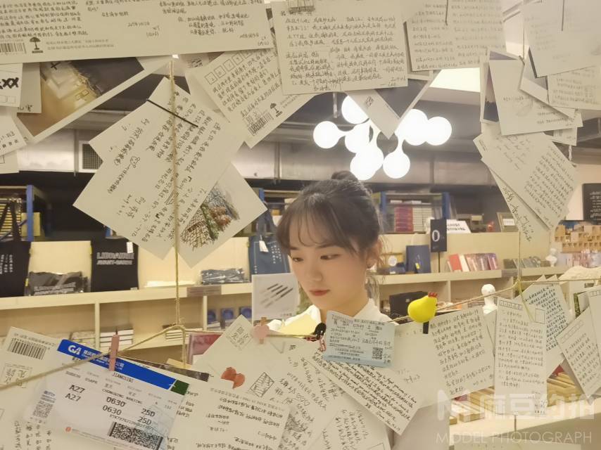 校园模特
