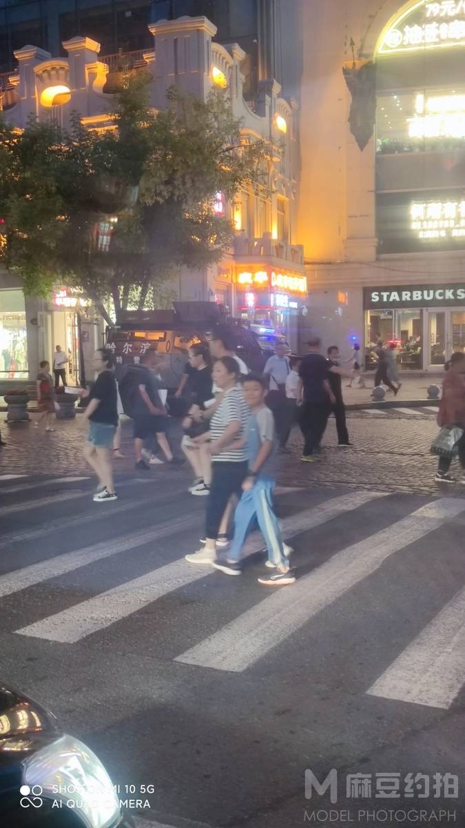 夜景模特