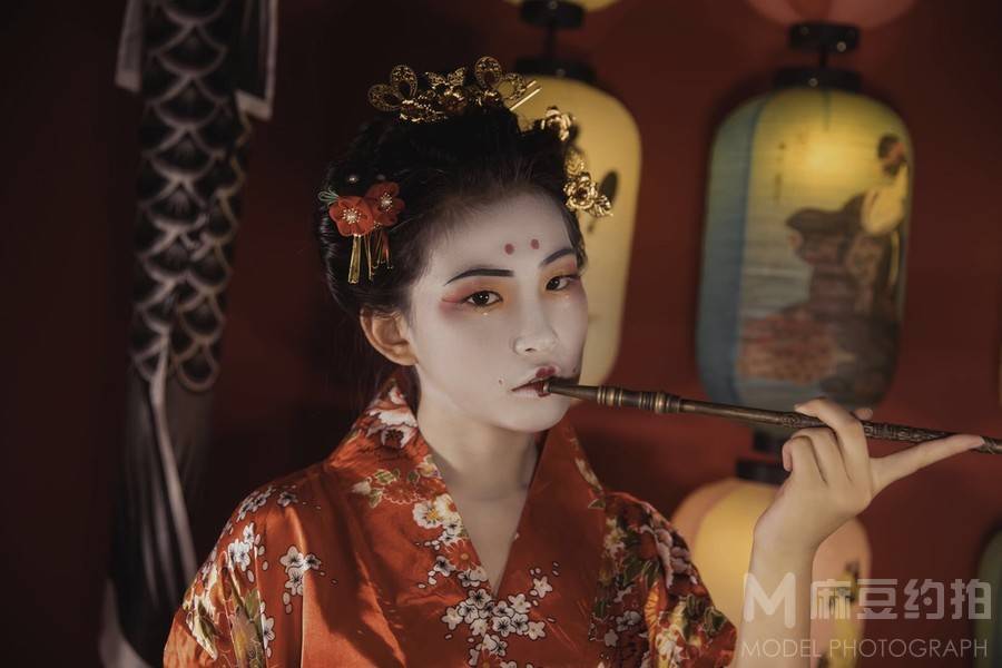 妆容模特