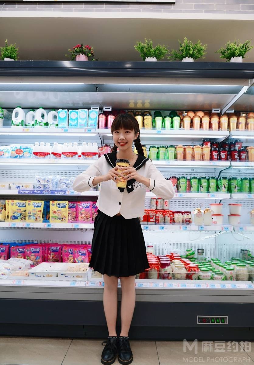 校园模特