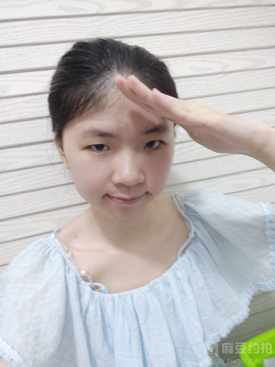 校园模特