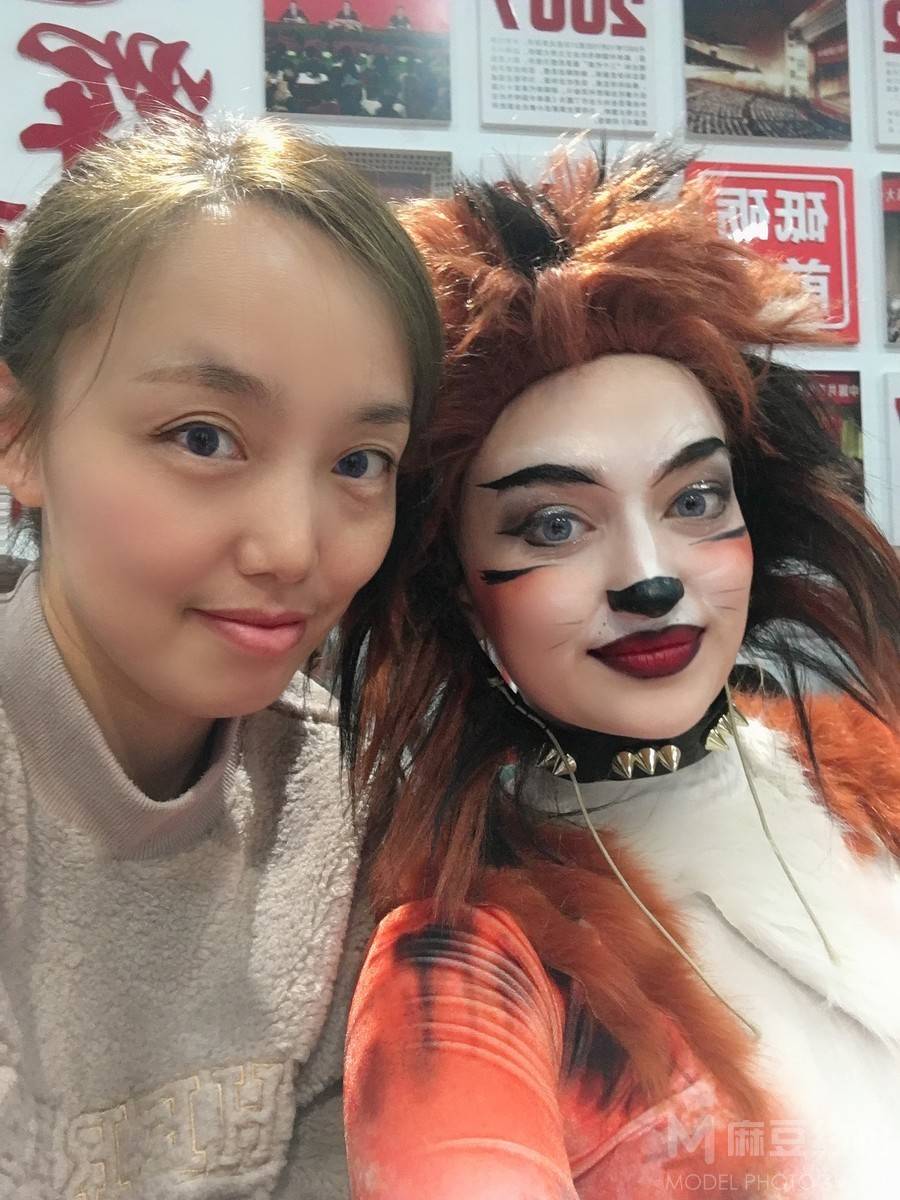 妆容模特