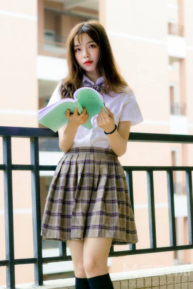校园模特