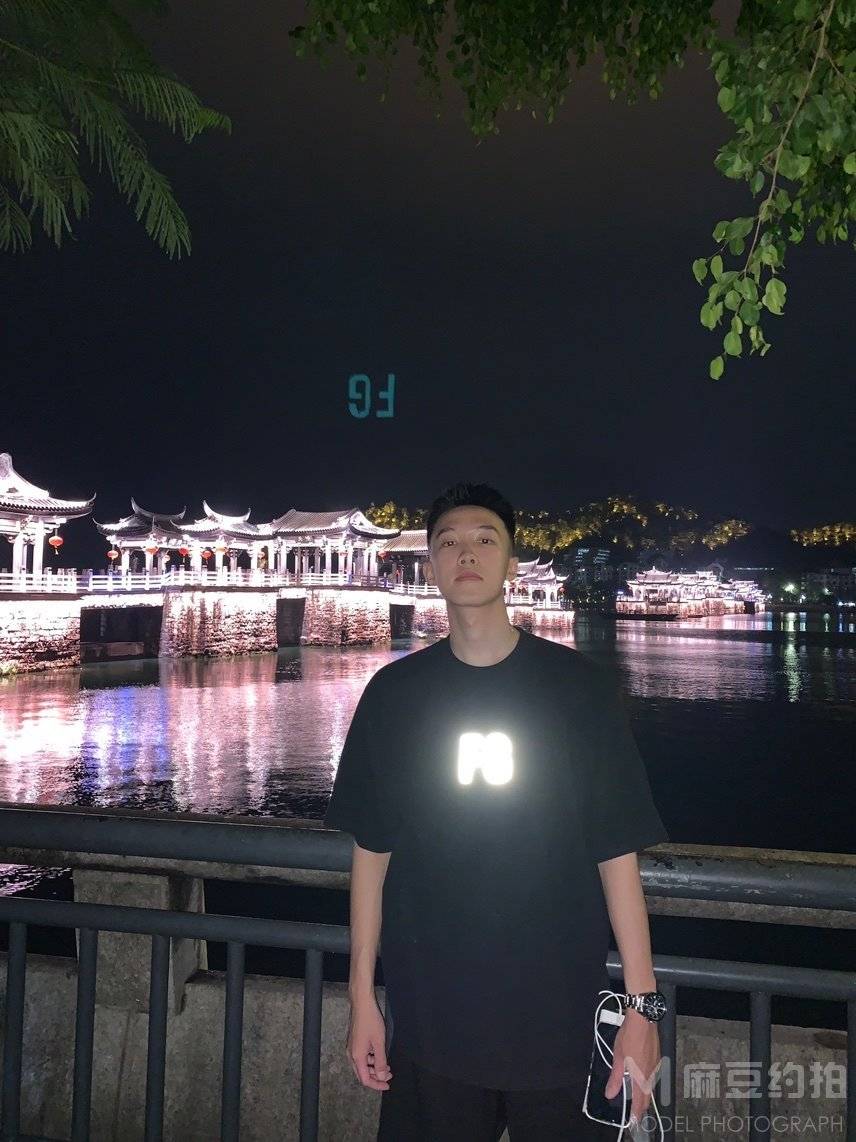 夜景模特