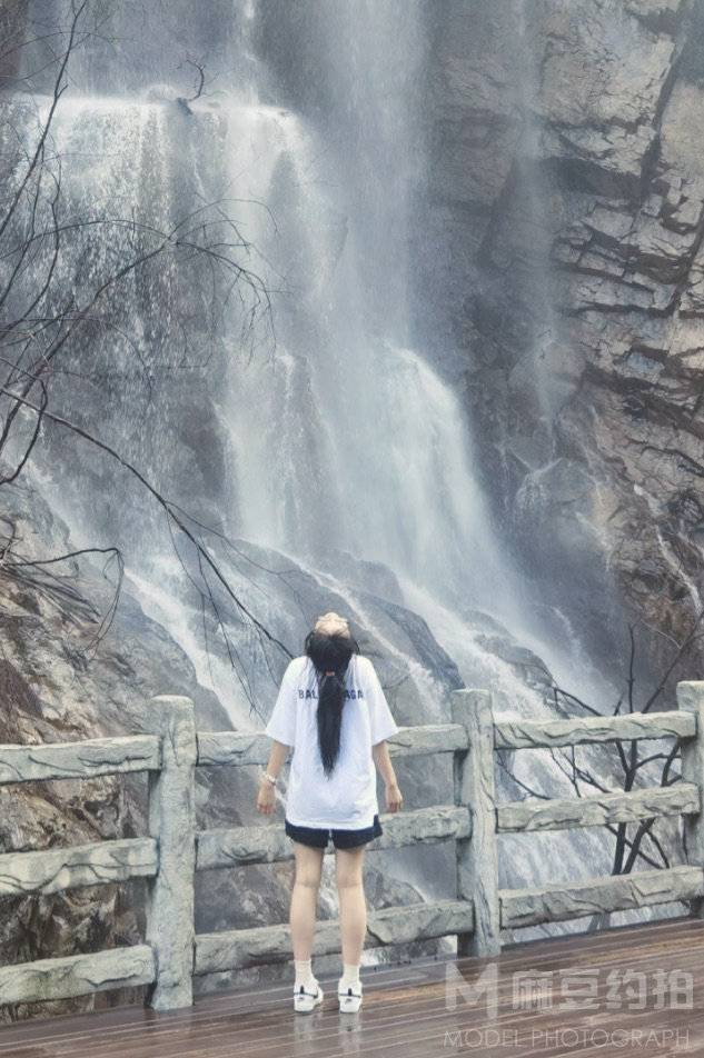 清新模特