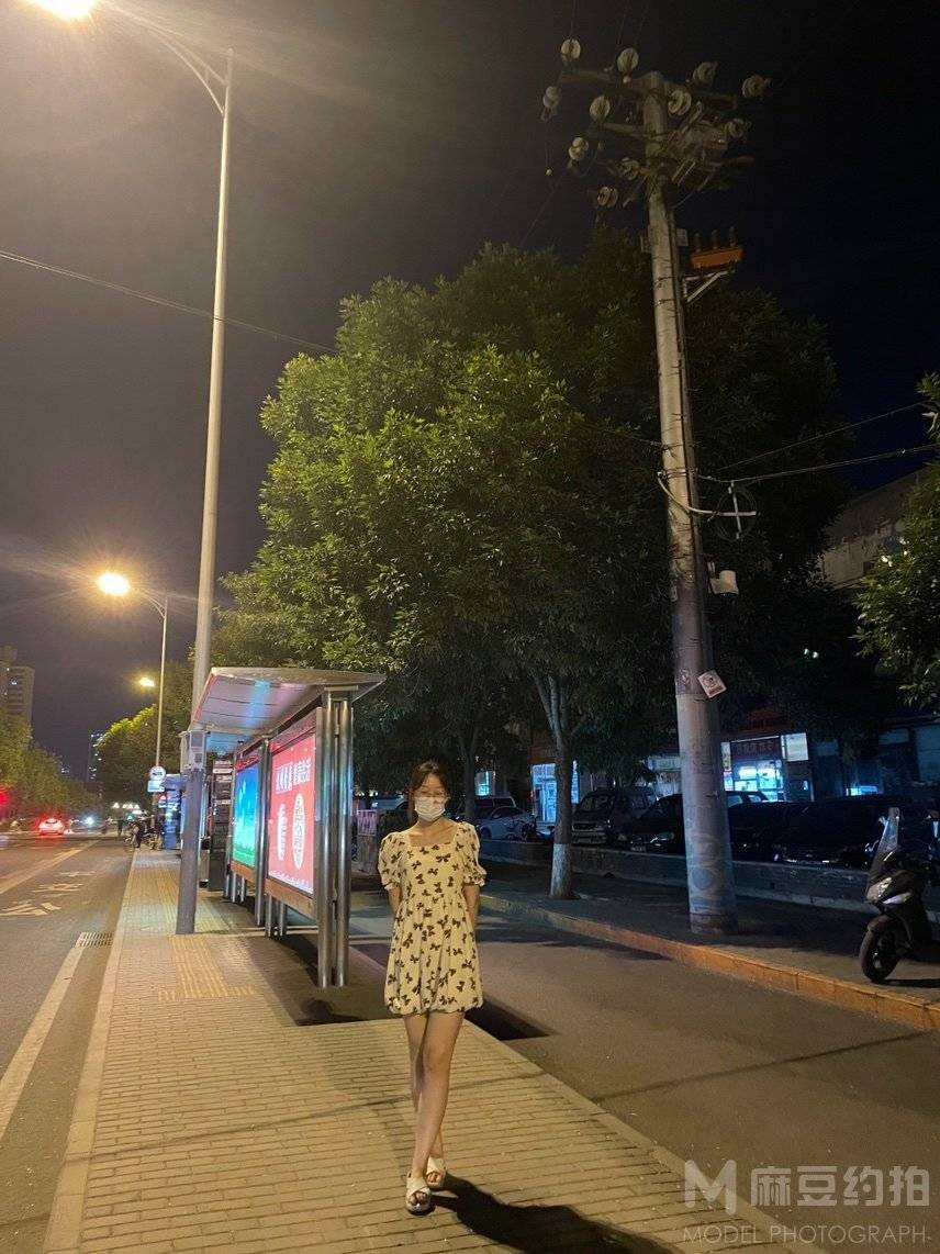 夜景模特
