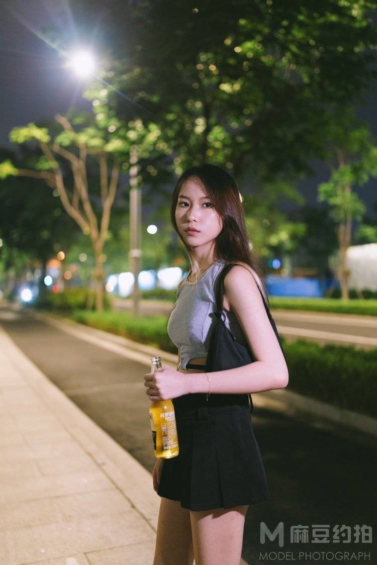 夜景模特