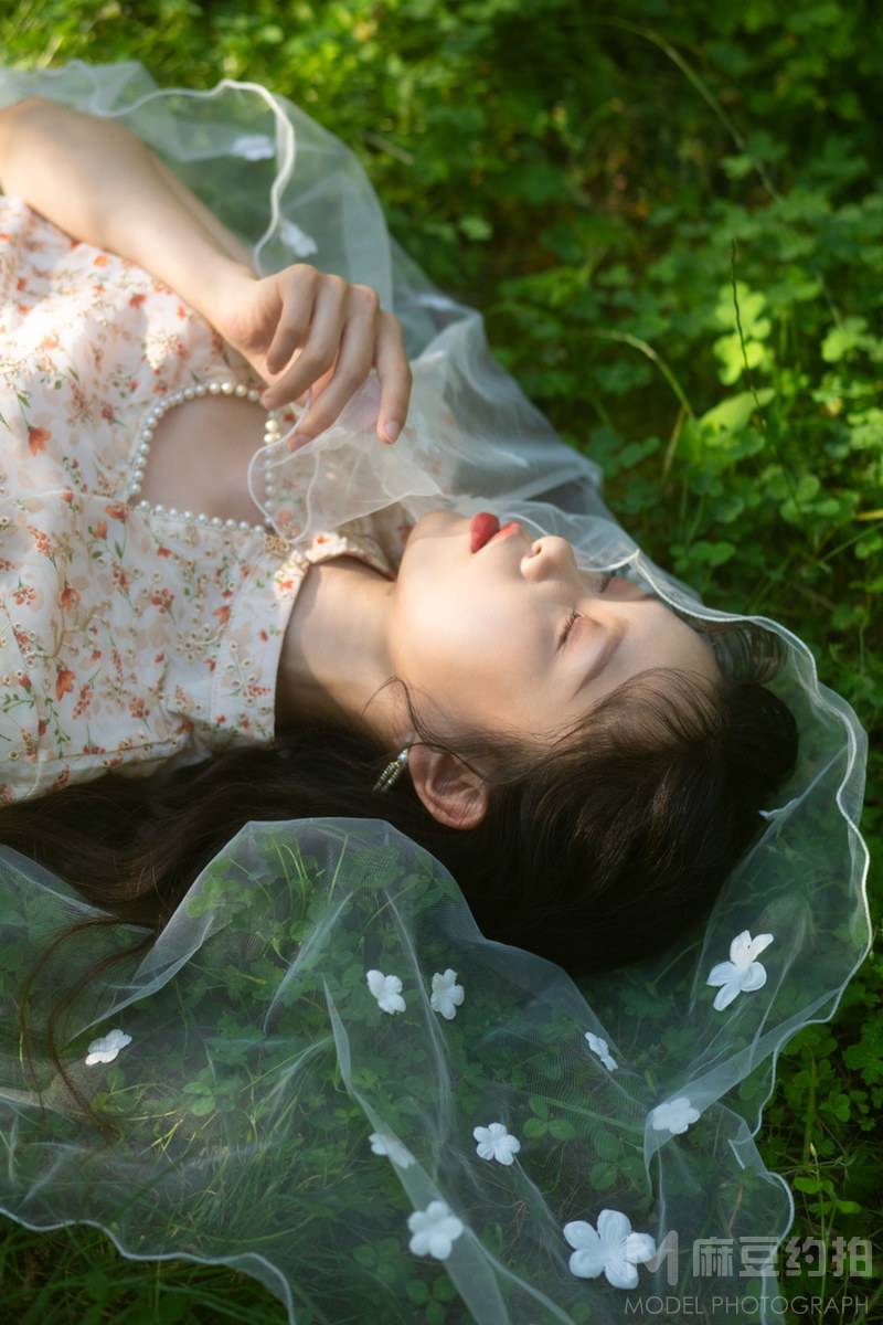 清新模特