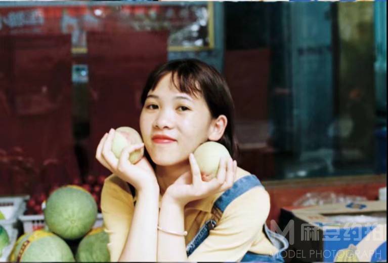 校园模特