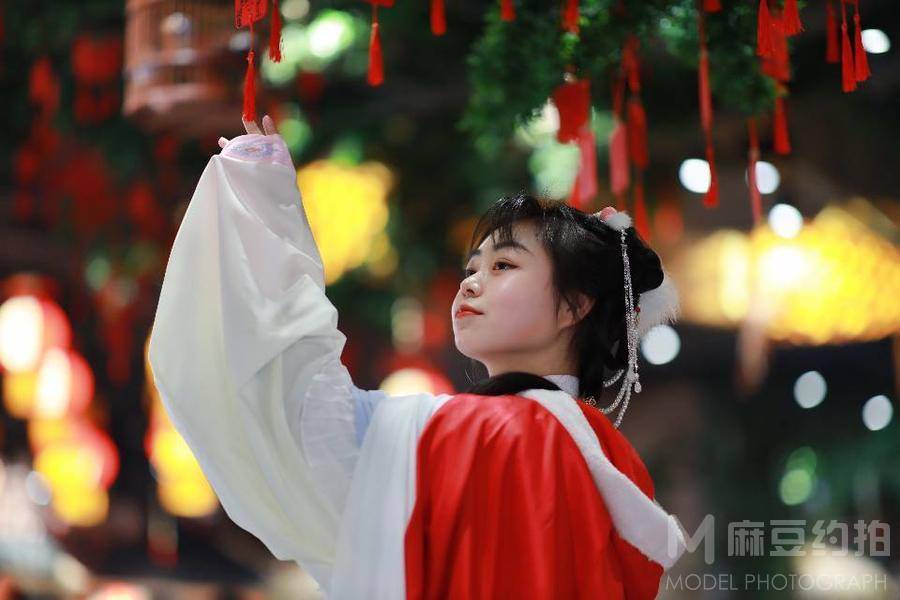 汉服模特