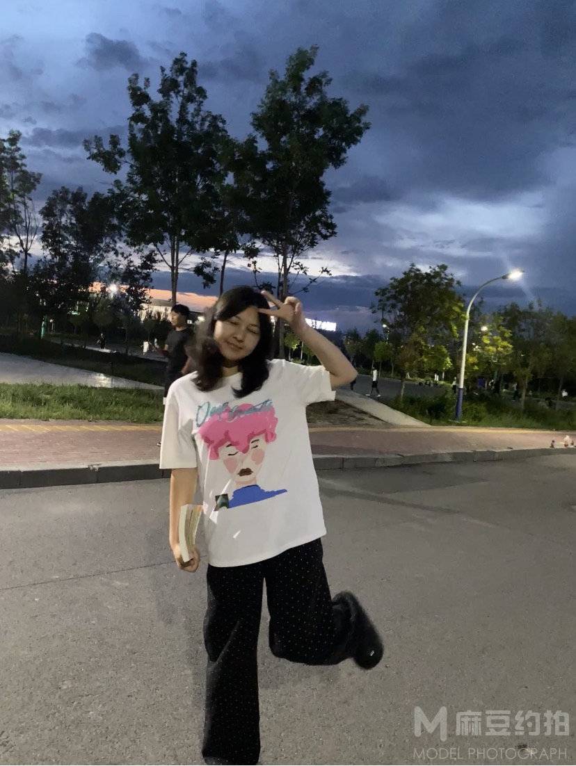 校园模特