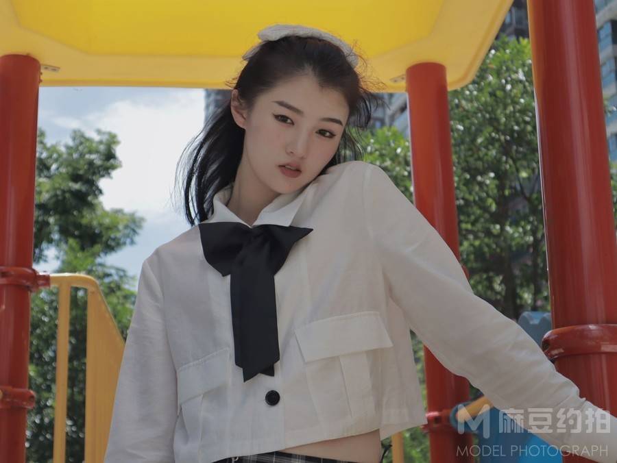 校园模特
