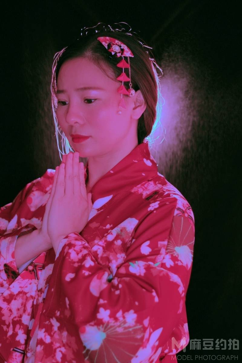 妆容模特