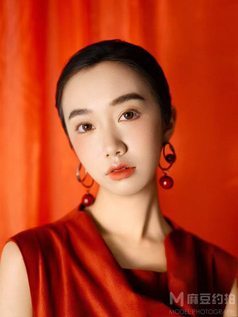 妆容模特