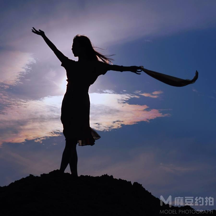 情绪模特