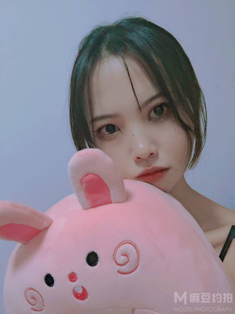 黑白模特