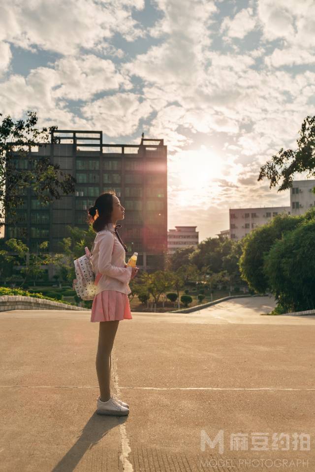 校园模特