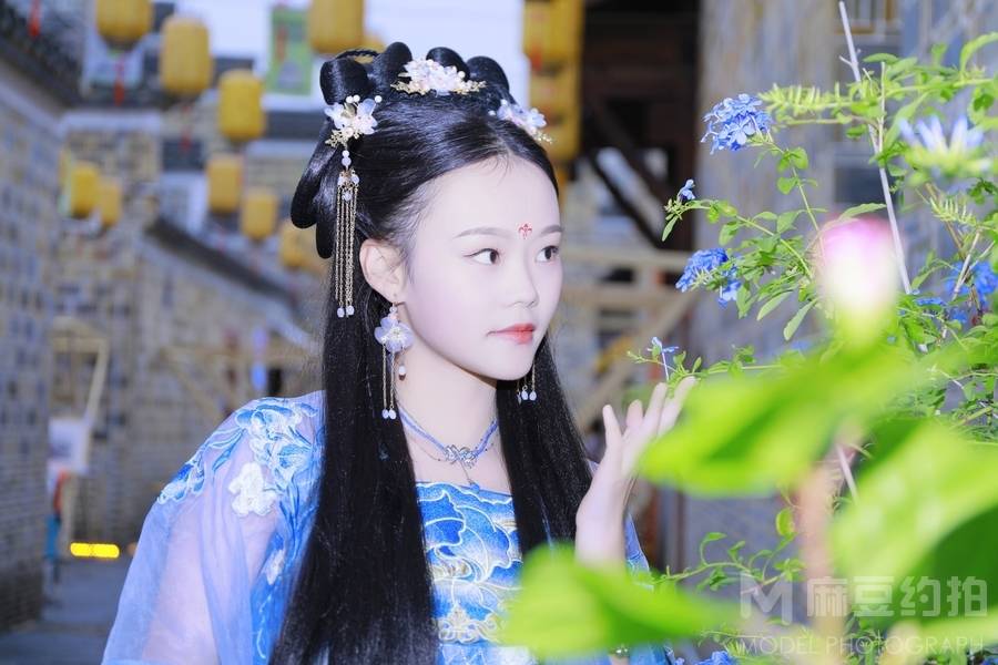 汉服模特