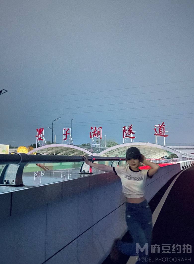 胶片模特