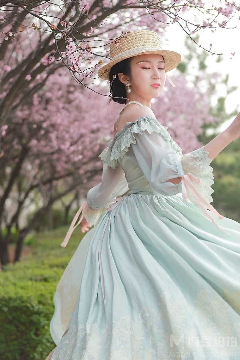 妆容模特