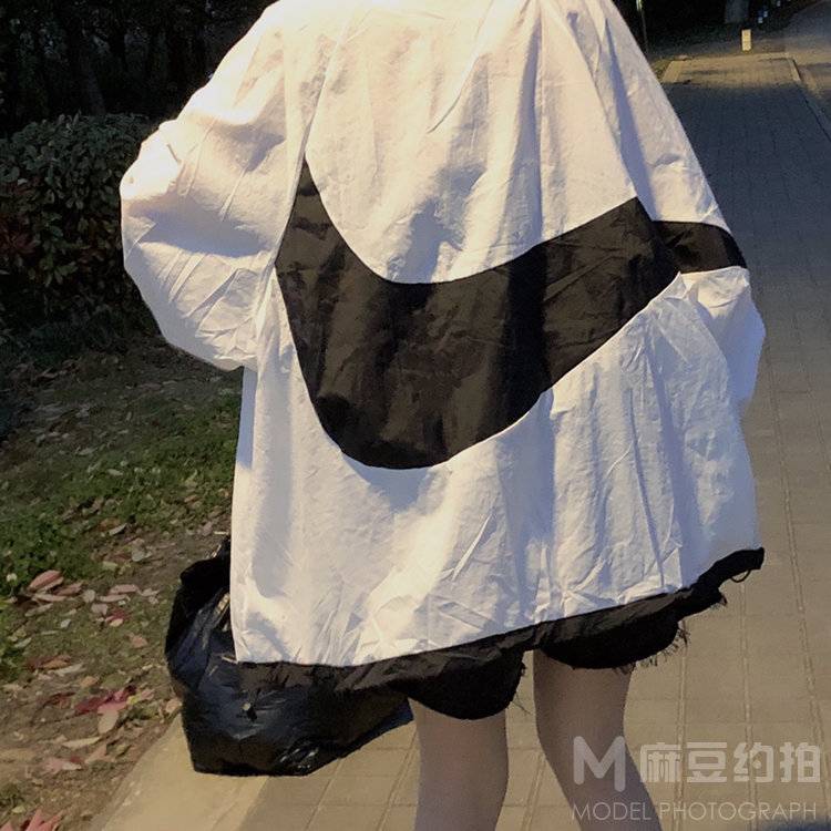 黑白模特