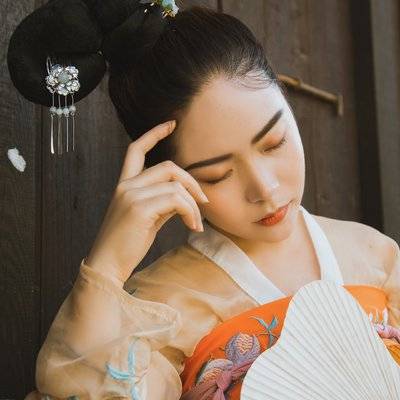 汉服模特