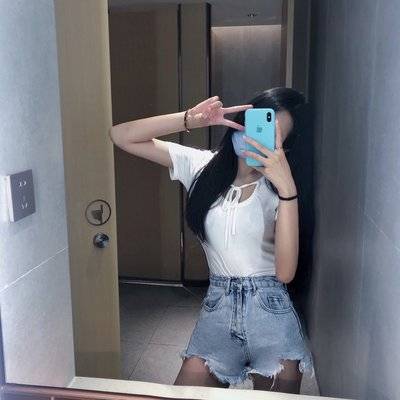 黑白模特