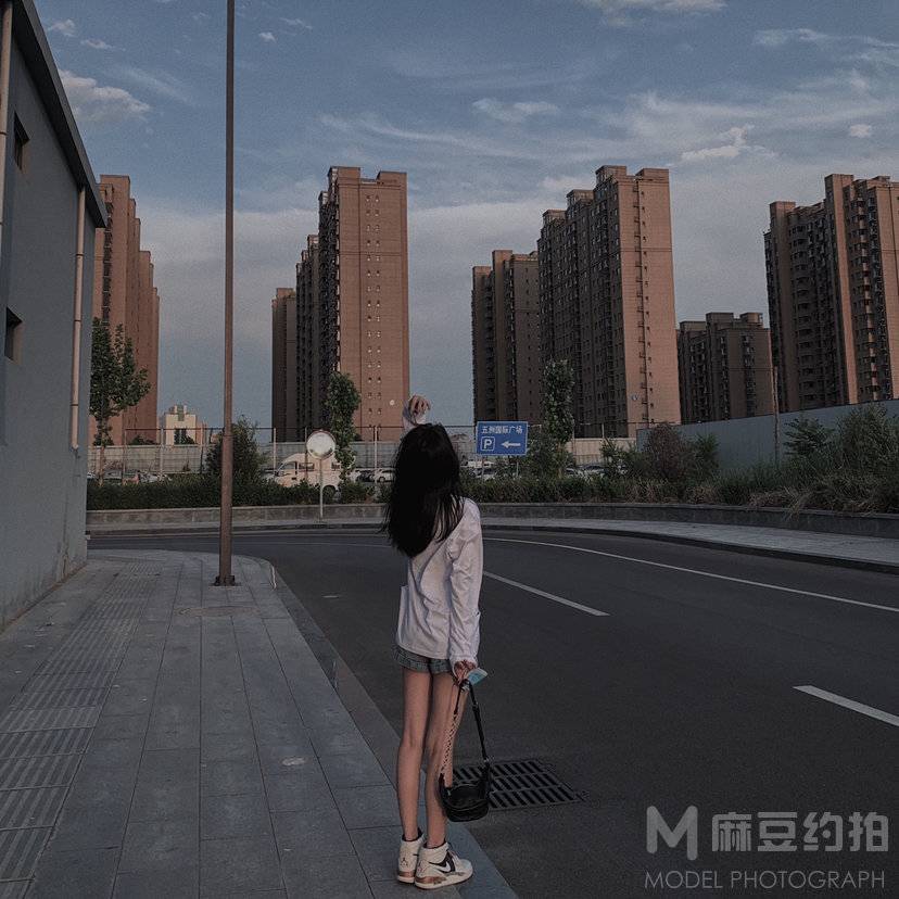 校园模特